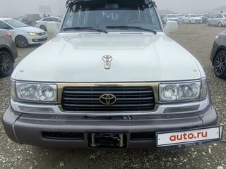 1997 Toyota Land Cruiser 80 Series Рестайлинг, белый, 2300000 рублей, вид 3