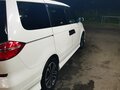 2007 Honda Elysion I Рестайлинг, белый, 1650000 рублей - вид 3