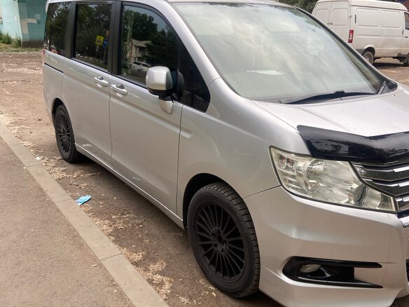 2010 Honda Stepwgn IV, серый, 1200000 рублей - вид 5