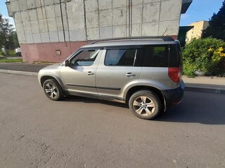 2013 Skoda Yeti I, бежевый, 950000 рублей, вид 2