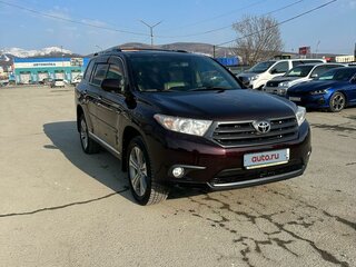 2011 Toyota Highlander II (XU40) Рестайлинг, красный, 2350000 рублей, вид 4