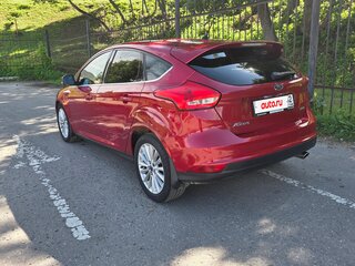 2015 Ford Focus III Рестайлинг, красный, 1195000 рублей, вид 5