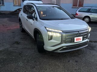 2022 Mitsubishi Airtrek 69.9 kWh II, белый, 1650000 рублей, вид 4