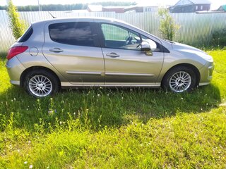 2011 Peugeot 308 I Рестайлинг, бежевый, 350000 рублей, вид 3