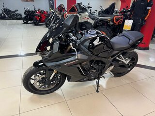 2022 Honda CBR 650R, чёрный, 1050000 рублей, вид 5