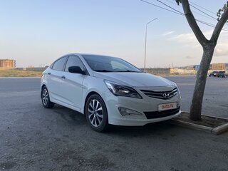 2015 Hyundai Solaris I Рестайлинг, белый, 1050000 рублей, вид 1