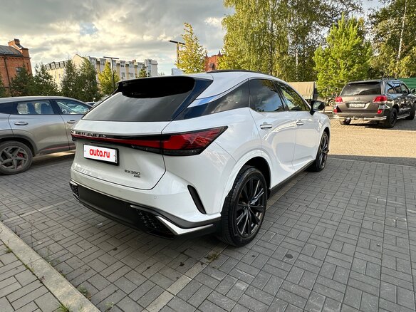 2022 Lexus RX 350 V, белый, 10500000 рублей - вид 5