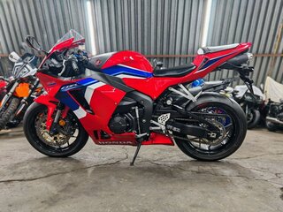 2022 Honda CBR 600RR, красный, 1230000 рублей, вид 4