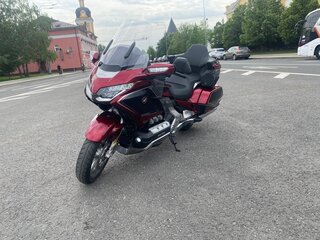 2019 Honda GL 1800 Gold Wing, красный, 1900000 рублей, вид 3