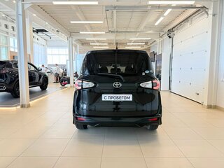 2016 Toyota Sienta II, чёрный, 1349000 рублей, вид 5