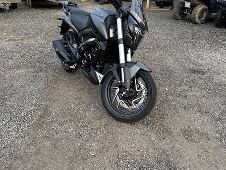 2026 Bajaj Dominar 400, чёрный, 480000 рублей, вид 3