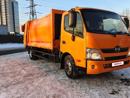 2015 Hino Series 300, оранжевый, 2900000 рублей, вид 3