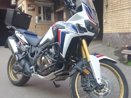 2017 Honda CRF 1000L Africa Twin, белый, 1060000 рублей, вид 2