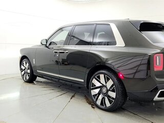 2025 Rolls-Royce Cullinan I Рестайлинг (Series II), зелёный, 53865256 рублей, вид 4