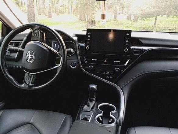 2021 Toyota Camry VIII (XV70) Рестайлинг, белый, 2749000 рублей - вид 9