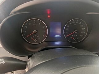 2020 Kia Rio IV, серый, 1550000 рублей, вид 3