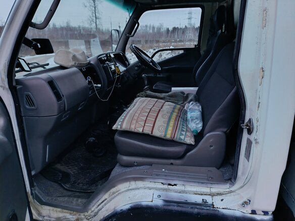 1997 Fuso (Mitsubishi) Canter, белый, 990000 рублей - вид 5