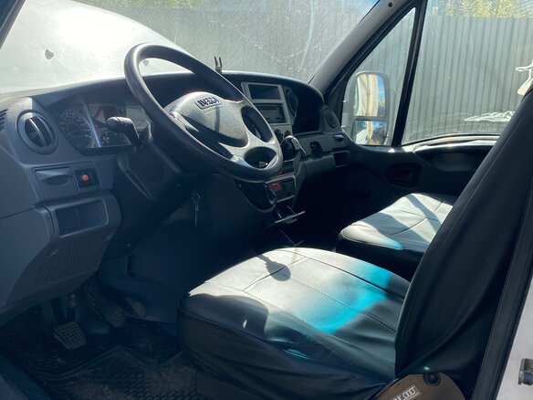 2011 Iveco Daily, белый, 1250000 рублей - вид 6