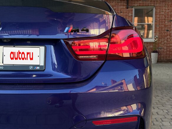 2020 BMW M4 Competition Package F82/F83 Рестайлинг, синий, 6700000 рублей - вид 25