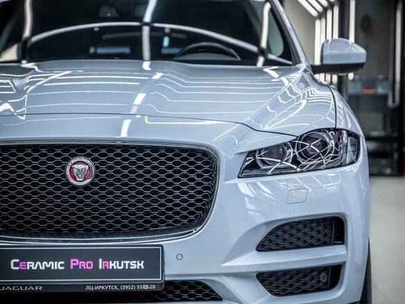 2016 Jaguar F-Pace I, белый, 2390000 рублей - вид 5