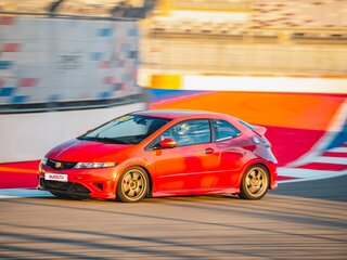 2007 Honda Civic Type R VIII, красный, 1450000 рублей, вид 1
