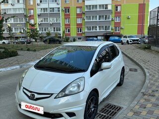 2010 Honda Fit II, белый, 750000 рублей, вид 2