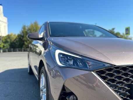 2020 Hyundai Solaris II Рестайлинг, коричневый, 1949000 рублей, вид 4