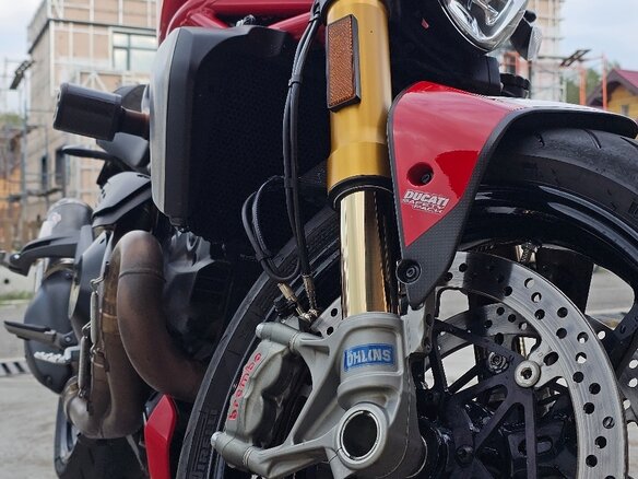 2015 Ducati Monster 1200, красный, 1000000 рублей - вид 13