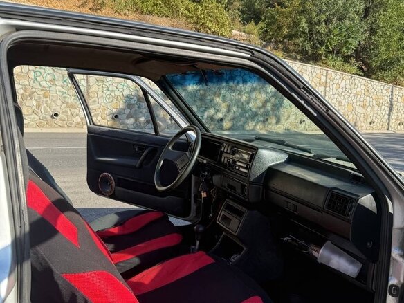 1986 Volkswagen Golf II, серебристый, 160000 рублей - вид 34