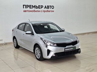 2021 Kia Rio IV Рестайлинг, серебристый, 1555000 рублей, вид 3