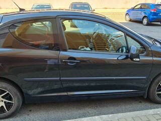 2008 Peugeot 207 I, чёрный, 350000 рублей, вид 2
