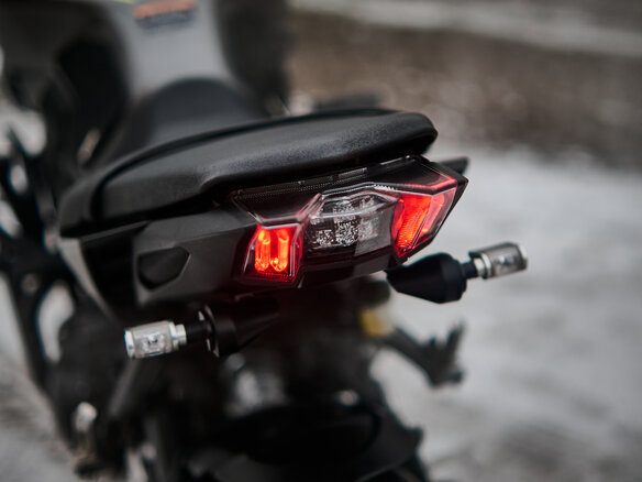2017 Yamaha MT-09 (FZ-09), серый, 999999 рублей - вид 19