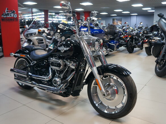 2022 Harley-Davidson Fat Boy, чёрный, 2500000 рублей - вид 4