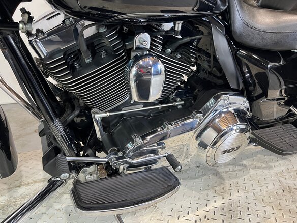 2012 Harley-Davidson Electra Glide, чёрный, 730000 рублей - вид 20