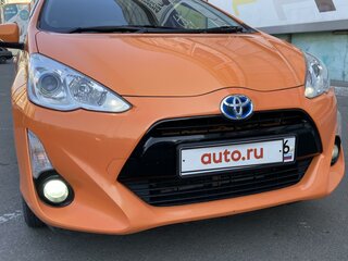 2015 Toyota Aqua I Рестайлинг, оранжевый, 900000 рублей, вид 3