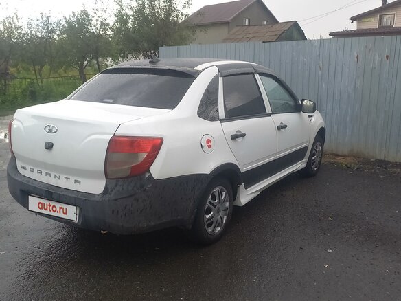 2014 Lada (ВАЗ) Granta I, белый, 520000 рублей - вид 4