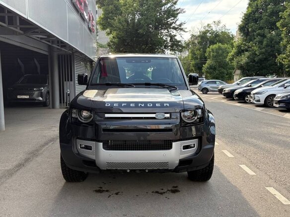 2023 Land Rover Defender 110 II, серый, 12500000 рублей - вид 1