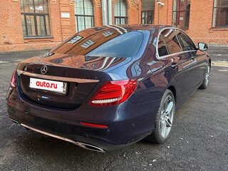 2019 Mercedes-Benz E-Класс 200 V (W213, S213, C238), синий, 3300000 рублей, вид 5