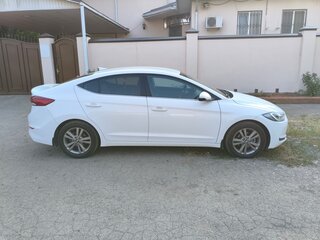 2018 Hyundai Elantra VI (AD), белый, 1700000 рублей, вид 5