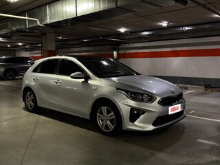 2018 Kia Ceed III, серебристый, 1600000 рублей, вид 1