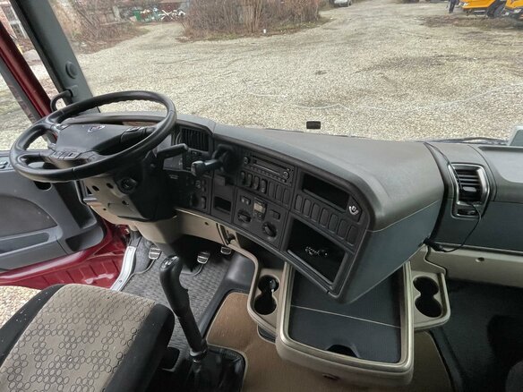 2014 Scania R-Series, пурпурный, 6700000 рублей - вид 10