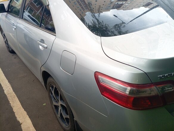 2011 Toyota Camry VI (XV40) Рестайлинг, серебристый, 1550000 рублей - вид 4