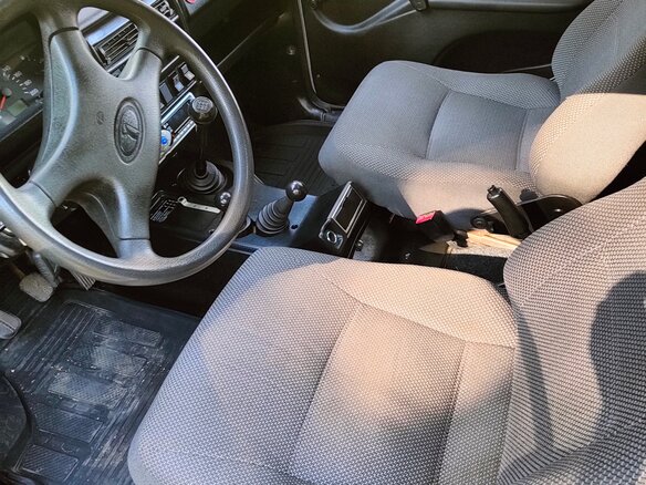2011 Lada (ВАЗ) 2131 (4x4) I, серебристый, 450000 рублей - вид 7