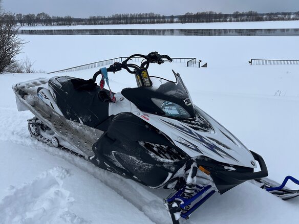 2011 Yamaha Apex, белый, 1400000 рублей