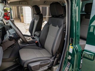 2025 Ineos Grenadier Quartermaster, зелёный, 11774000 рублей, вид 4