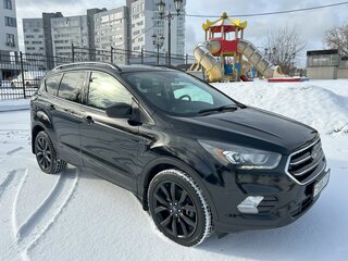 2017 Ford Escape III Рестайлинг, чёрный, 1560000 рублей, вид 1