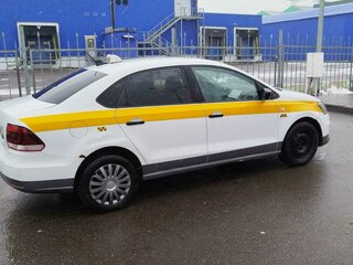 2018 Volkswagen Polo V Рестайлинг, белый, 680000 рублей, вид 3