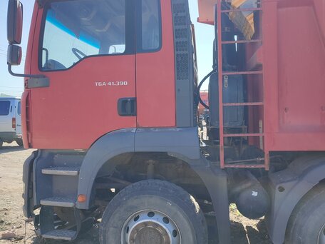 2007 MAN TGA, красный, 1690000 рублей, вид 2