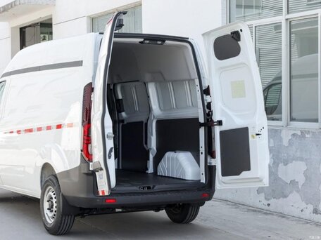 2025 Ford Transit, белый, 4300000 рублей, вид 2