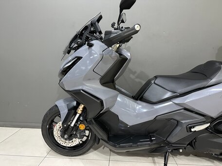 2023 Honda ADV350, серый, 740000 рублей, вид 5